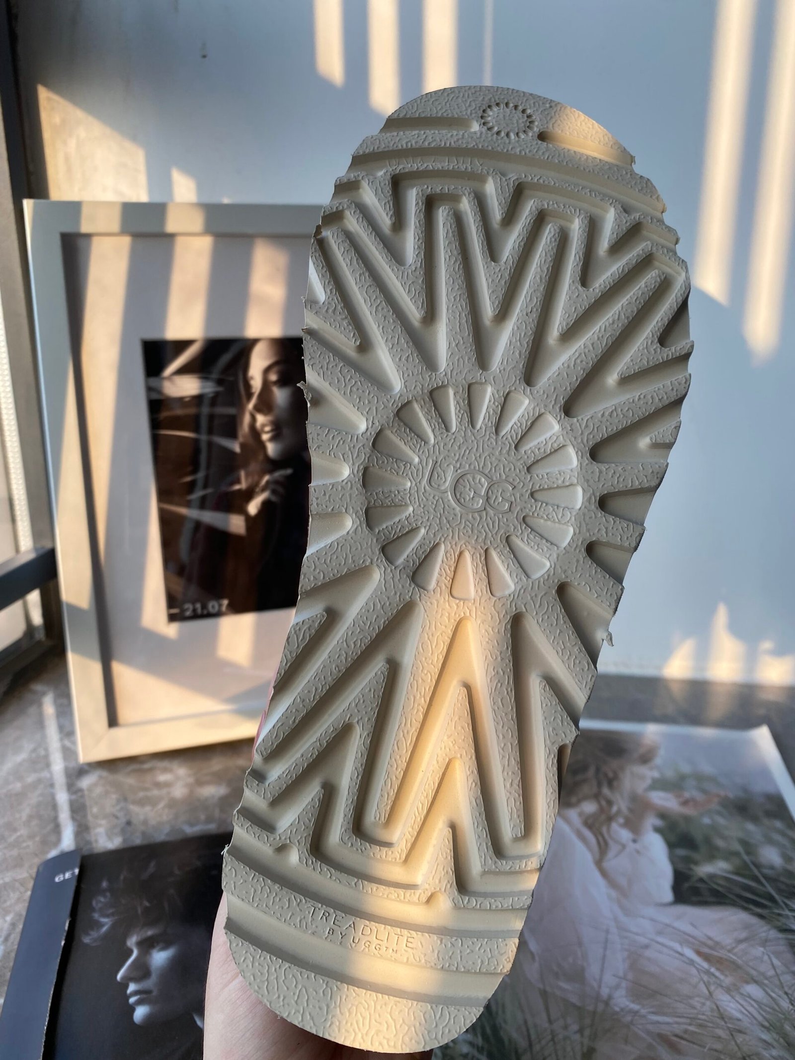 UGG Women’s Tasman Tazzlita-Thin Sole