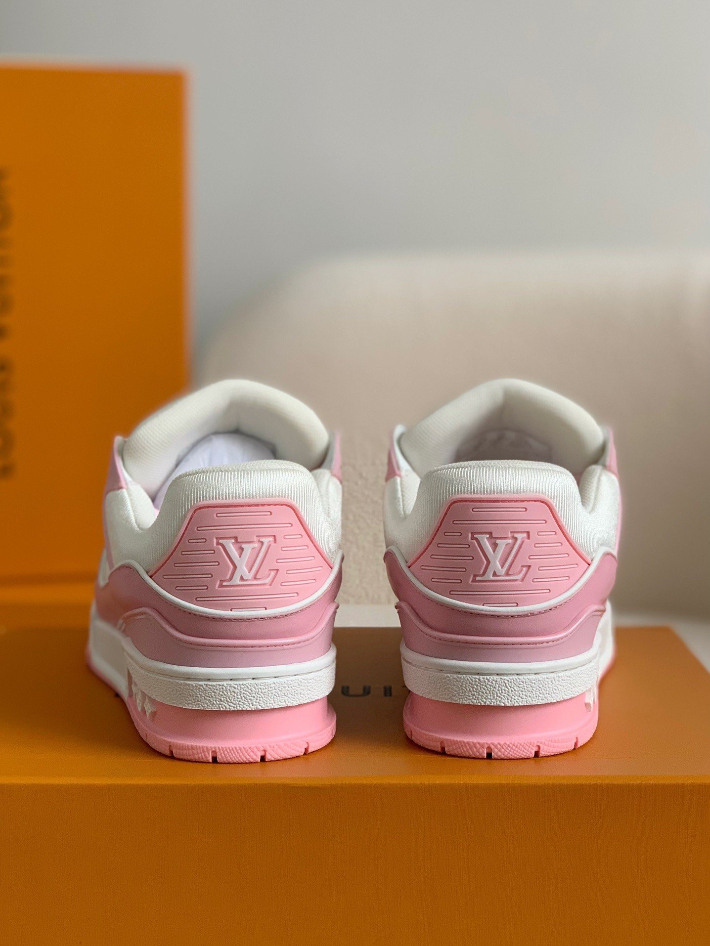 LOUIS VUITTON TRAINER SNEAKERS